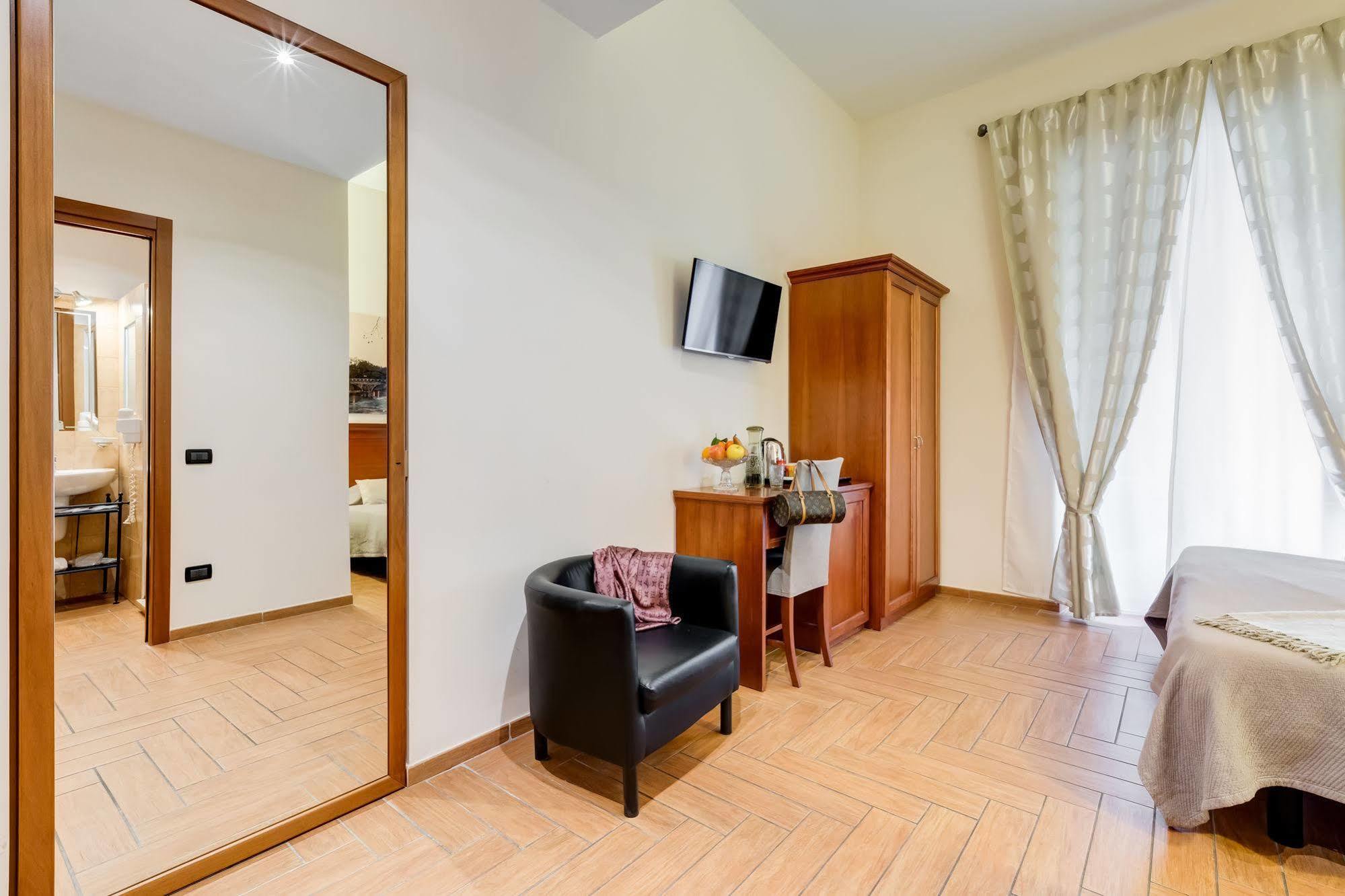 Residenza Roma Hotel Bagian luar foto